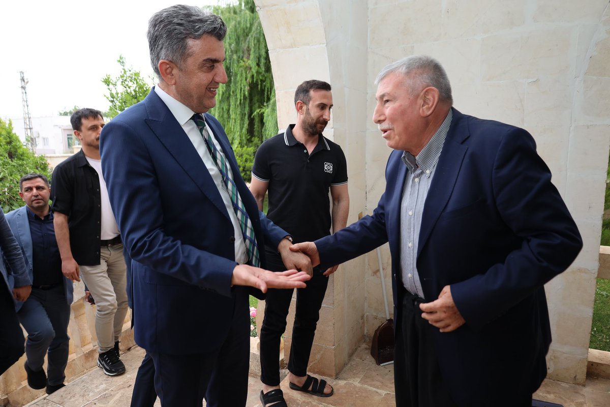 📍Karaköprü

Karaköprü İlçe Başkanımız <a href="/avorhancelik/">Av. Orhan ÇELİK</a> ve yönetim kurulumuzla birlikte Karaköprü ilçemize bağlı Külaflı Mahallesinde Sait Badıllı'yı ziyaret ettik. Hal-hatır sorduk, Sohbet ettik, hayır dualarını talep ettik.

Nazik ev sahipliği için Sait Badıllı amcamıza teşekkür