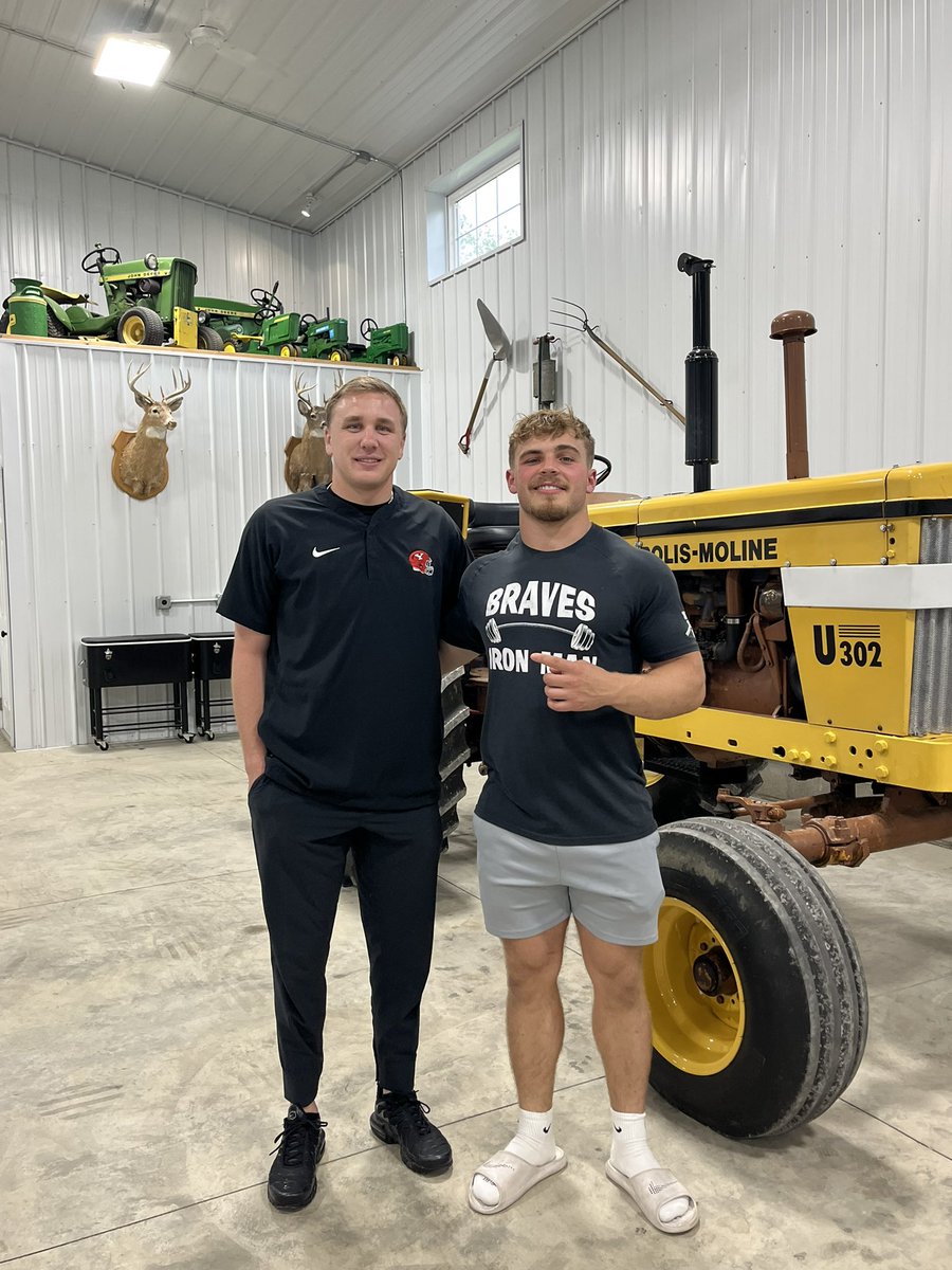 Grady Kinsey (@gradykinsey22) on Twitter photo Had a great time with <a href="/CoachJHeacock/">Justin Heacock</a> , thanks for the visit!!
<a href="/DJRSwework/">Darren Junior Recruiting Source LLC.</a> <a href="/t_demint/">Tyler Demint</a> <a href="/bondedits15/">Bond Edits</a> <a href="/rossvegass00/">Jeremy Bolon</a> Had a great time with <a href="/CoachJHeacock/">Justin Heacock</a> , thanks for the visit!!
<a href="/DJRSwework/">Darren Junior Recruiting Source LLC.</a> <a href="/t_demint/">Tyler Demint</a> <a href="/bondedits15/">Bond Edits</a> <a href="/rossvegass00/">Jeremy Bolon</a>
