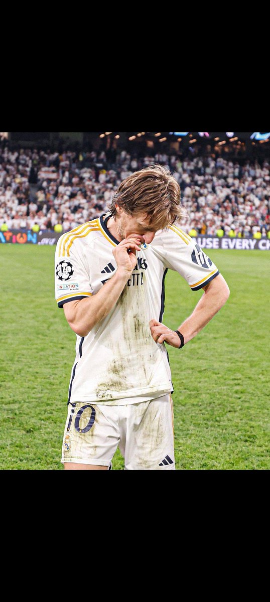 مودريتش ينشر صورة ويكتب مدريديستا احبكم كثيرا 💔