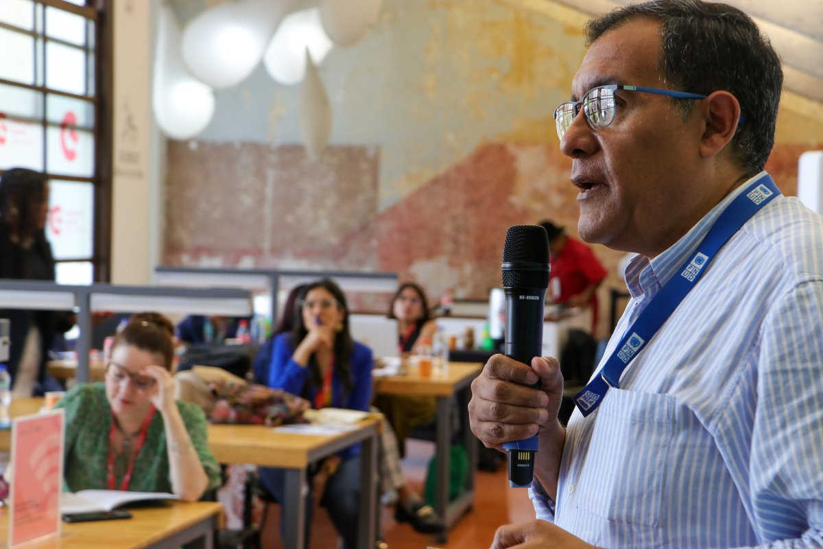 PNUDGuatemala's tweet photo. 📰 En el marco de @cacuenta participamos en el taller sobre cómo contar la América Latina que migra 🌎.
Compartimos sobre la #MovilidadHumana como un fenómeno multidimensional y presentamos el Índice de Actividad Migratoria #IAMG.
📥Descárgalo aquí: https://t.co/NIZksIfaGn https://t.co/Iaqc7VzDiH