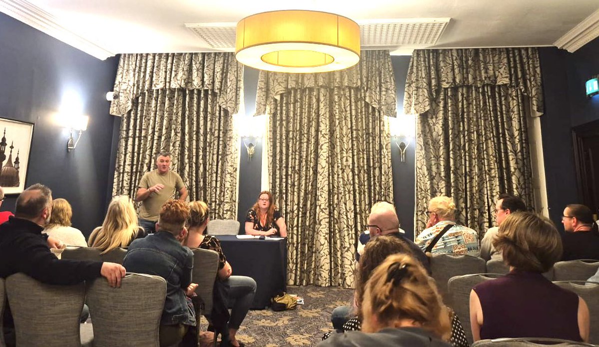lan Byrne MP (@ianbyrnemp) on Twitter photo I was proud to address the <a href="/pcs_union/">PCS Union (pcs.org.uk)</a> Left Unity fringe last night. The clear message was one of the unity & solidarity needed throughout the trade union & Labour movement to meet the challenges this country & our class faces and to shape its political future.
A huge thanks to I was proud to address the <a href="/pcs_union/">PCS Union (pcs.org.uk)</a> Left Unity fringe last night. The clear message was one of the unity & solidarity needed throughout the trade union & Labour movement to meet the challenges this country & our class faces and to shape its political future.
A huge thanks to