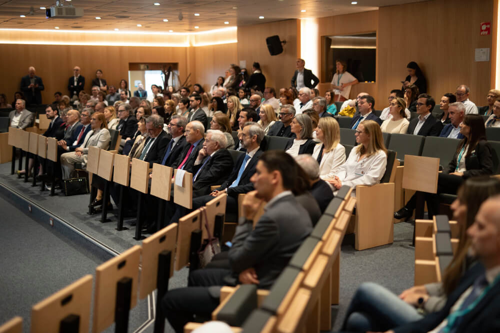 Hospital_HUGC's tweet photo. Hoy hemos conmemorado nuestro 40 aniversario como centro de referencia comprometido con la salud, la innovación y la formación médica https://t.co/HJpXQEpb5l https://t.co/ketmHQl4Nq