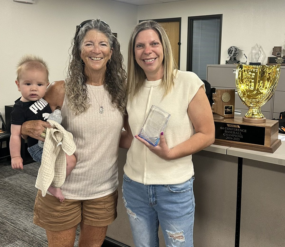 David Huffine (@huffine_tuhsd) on Twitter photo Congrats to Corona del Solโs Mollie Wiley! This yearโs TUHSD Barb Neal Award for Excellence winner! Mollieโs commitment and dedication to her students, staff and programs are unmatched. We are lucky to have her. Well deserved! <a href="/CdS_Aztecs/">Corona del Sol Athletics</a> <a href="/TUHSD_News/">TUHSD News</a> <a href="/DeanAzdean06/">Jim Dean</a> Congrats to Corona del Solโs Mollie Wiley! This yearโs TUHSD Barb Neal Award for Excellence winner! Mollieโs commitment and dedication to her students, staff and programs are unmatched. We are lucky to have her. Well deserved! <a href="/CdS_Aztecs/">Corona del Sol Athletics</a> <a href="/TUHSD_News/">TUHSD News</a> <a href="/DeanAzdean06/">Jim Dean</a>