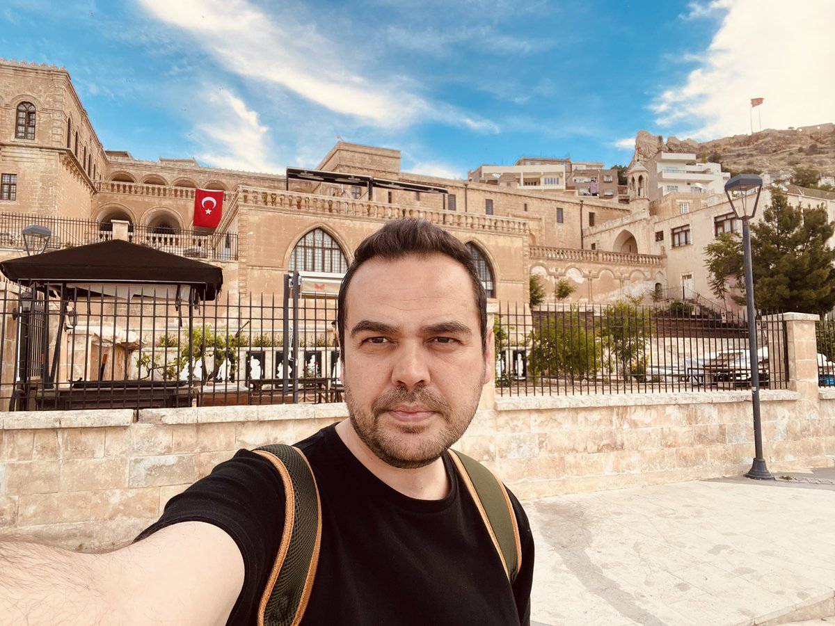 5 yıl sonra yeniden Artuklu başkenti Mardin. 

Çok beğenmiştim yeniden gelmek nasip oldu. Bir dahakine kısmet Dilmaçoğulları mekanı Bitlis-Erzen olsun :)