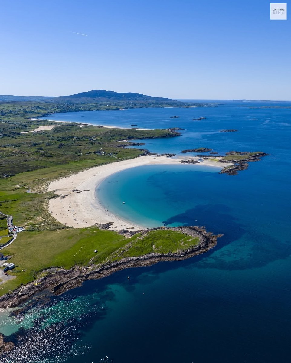 Life's a beach sometimes... 🏖️🌊☀️💙

📸 <a href="/UpInTheEire_/">Up in the Éire</a>
📍 Glassilaun Beach, Connemara

#Beach #GlassilaunBeach #Connemara #Galway #Ireland #VisitGalway