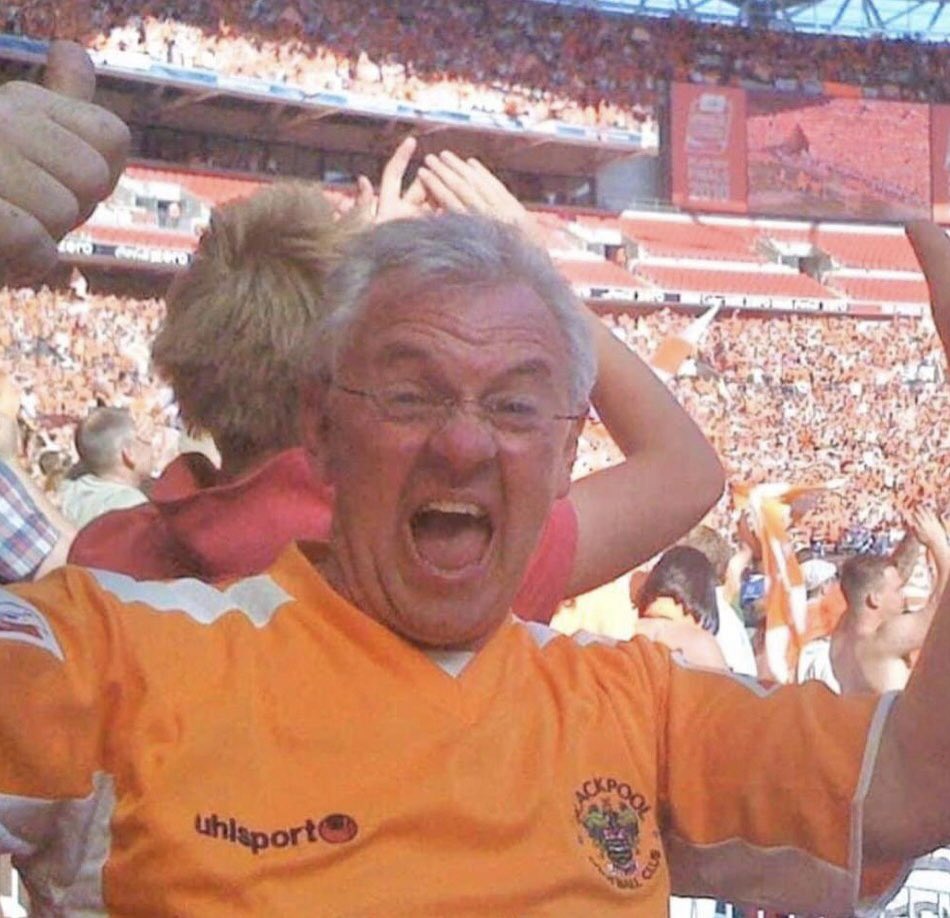 Today, 15 years ago, this is him celebrating promotion to the Premier League at Wembley with 40,000 others in tangerine.  Next week it will be ten years since we lost him in the blink of an eye.  The game can change in seconds, so smile, be happy, open your eyes, love &amp; go on. 🧡