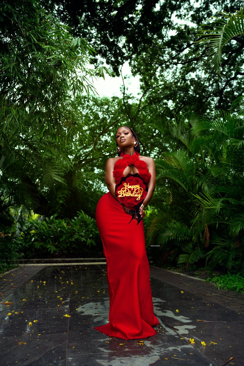 rosh876_'s tweet photo. Melanin skin just hits DIFFERENT 🤎
#roshstudios #melanin https://t.co/3OYrE8zWpC
