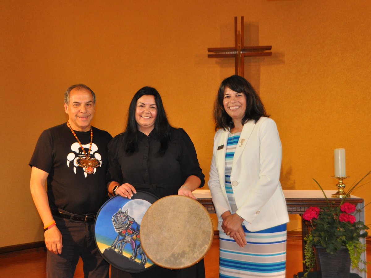 Last week, Jody Weller, Superintendent of Education at NPSC, received the 2025 Nelson Excellence in Leadership Award from the Ontario Catholic Supervisory Officers' Association for her contributions to Indigenous education.

Read more: npsc.ca/news/what_s_ne…