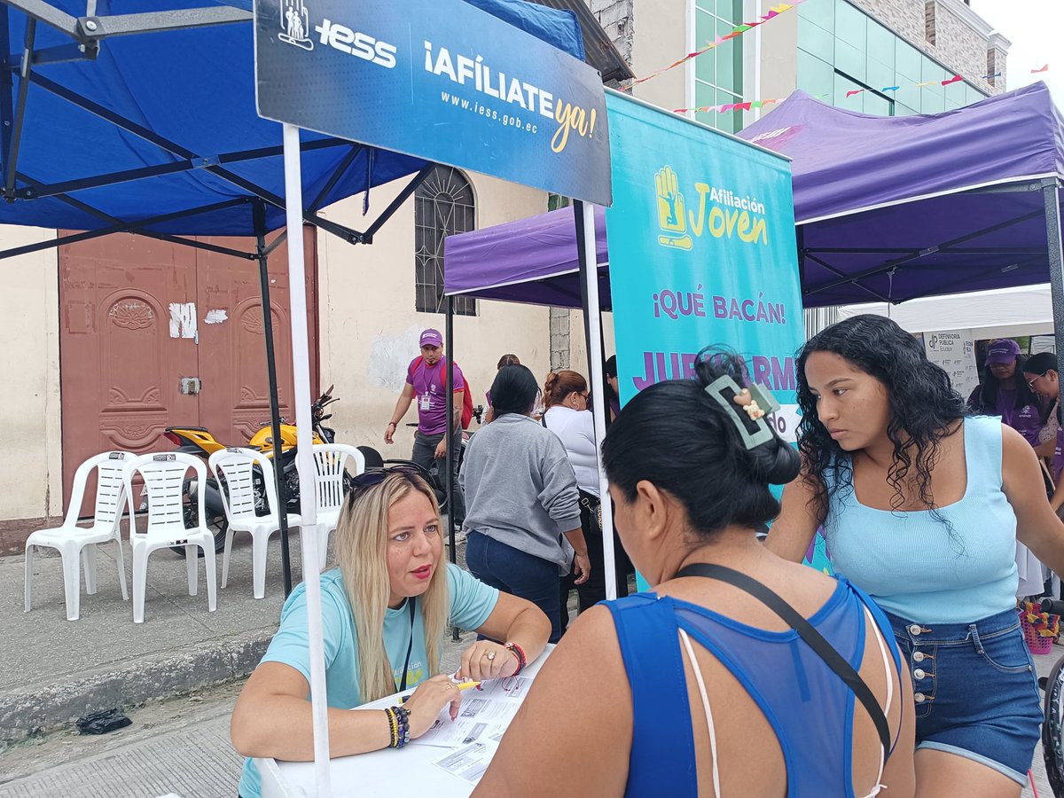 #IESSteInforma | La brigada de Afiliación Voluntaria y de Atención Ciudadana estuvieron en la📍parroquia Febres Cordero, dónde cerca de 2️⃣0️⃣0️⃣ personas tuvieron acceso a nuestra información sobre Afiliación Juvenil y Voluntaria