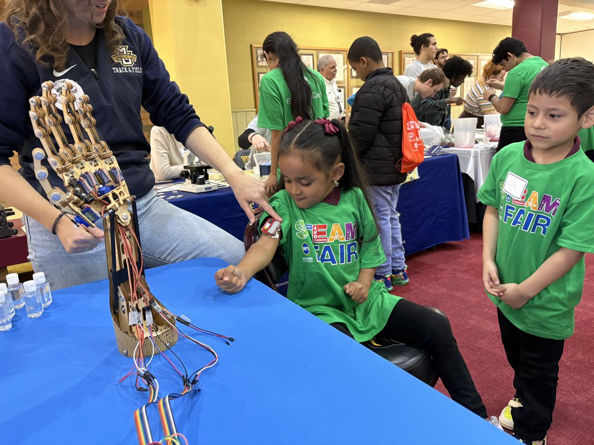 It’s one of our favorite days of the year! Our amazing grad students are hanging out at the annual #MPS #SteamFair and teaching curious young minds about #BiomedicalEngineering!