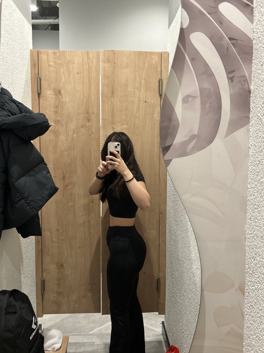 snowthequeenn's tweet photo. ideal kadın fiziği https://t.co/oamvbTAKTa