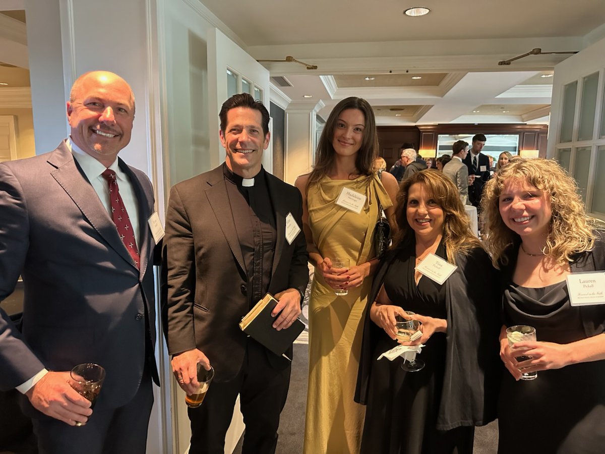 KPInterface (@kpinterface) on Twitter photo The <a href="/KPInterface/">KPInterface</a> team was honored to sponsor and attend the Forward in the Faith Gala in support of Regina Angelorum Academy this past Sunday. It was a beautiful evening celebrating faith-based education — and a true blessing to hear from Father Michael Schmitz! The <a href="/KPInterface/">KPInterface</a> team was honored to sponsor and attend the Forward in the Faith Gala in support of Regina Angelorum Academy this past Sunday. It was a beautiful evening celebrating faith-based education — and a true blessing to hear from Father Michael Schmitz!