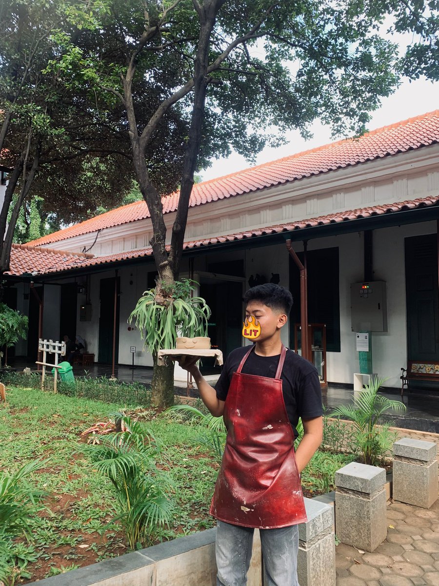 voltrbb's tweet image. pertama kalinya ikut pottery class, seruww bgt!!