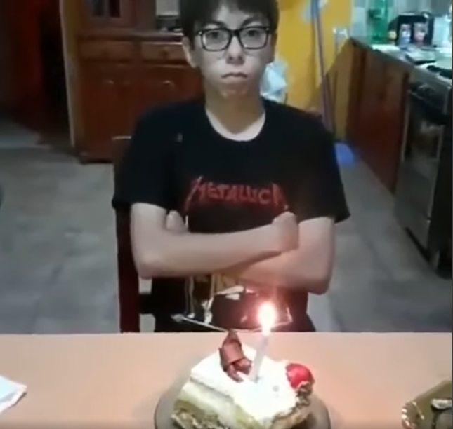 Alanayanami's tweet photo. @impuestito_org Feliz cumpleaños impuestito https://t.co/Fes9gNvU4Q
