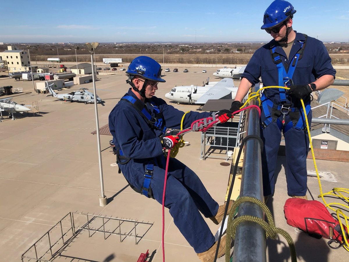 MWAAFireRescue's tweet image. #militaryappreciationmonth
Meet Jason Lohoefer, a team member w/ military ARFF experience! 🚒
Jason served 4 yrs in the Marine Corps as an Aircraft Rescue Firefighter & holds the rank of Sergeant in the Inactive Ready Reserves (IRR).🇺🇸
@MWAAHQ @Dulles_Airport @ReaganNational
