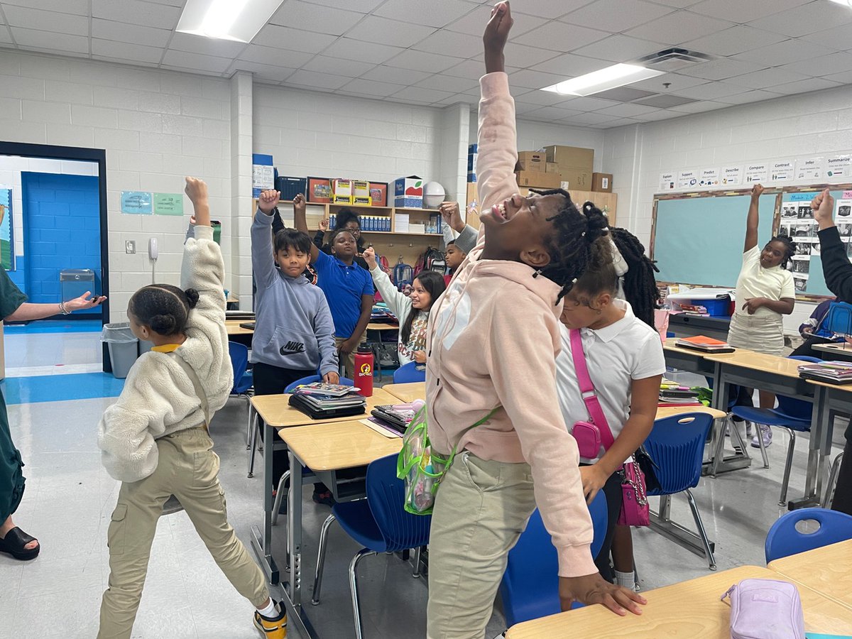 ArtsNOW1's tweet photo. When a student finally *gets it* after an arts-integrated lesson…
🕺🎉
Cue the happy dance — because this is what creative learning is all about! 🙌✨
#ArtsNOW #ArtsIntegration #TeacherLife #CreativeLearning #StudentSuccess #HappyDance #TeachingWins #ThisIsWhyWeTeach https://t.co/I6iz3nteDc