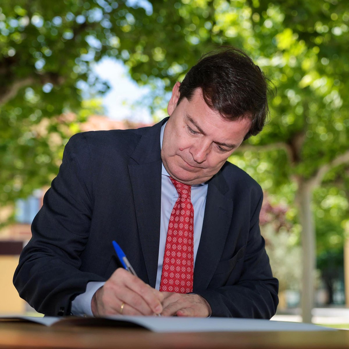 Hoy he avalado con orgullo, determinación, confianza e ilusión a <a href="/NunezFeijoo/">Alberto Núñez Feijóo</a> para que revalide la presidencia del <a href="/ppopular/">Partido Popular</a> en nuestro 21 Congreso Nacional.

Un líder solvente, honesto y eficaz para nuestro partido y, lo más importante, el presidente que necesita España.