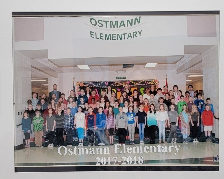 ZumOstmann's tweet photo. Congratulations to the Class of 2025 (Ostmann Class of 2018)! #FZGradWalk2025 https://t.co/AqdD2xD1mT