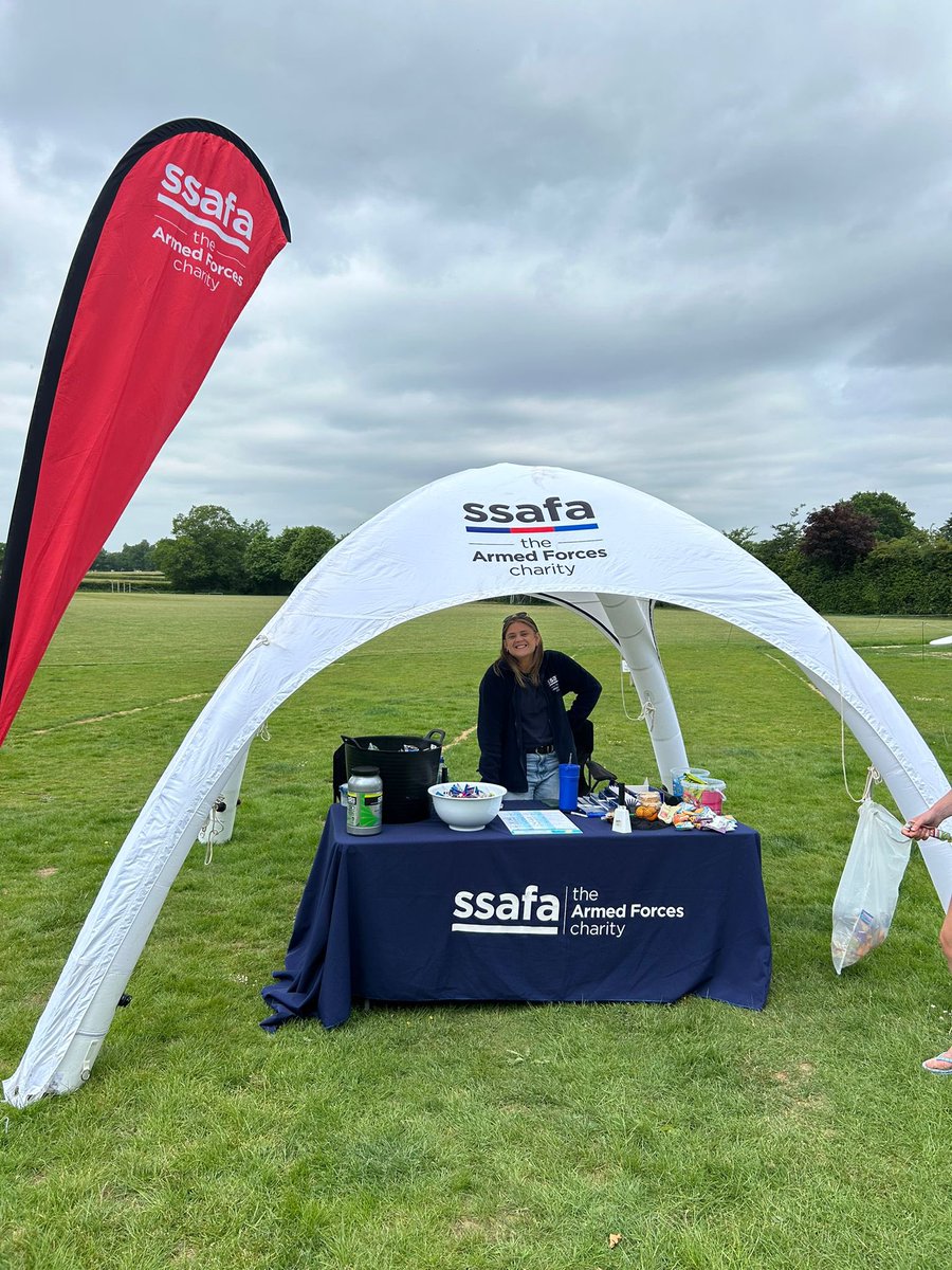 SSAFA's tweet photo. They’re off and running today from London in the @run2events #Run2Paris, raising money for @SSAFA and @ParkinsonsUK. Teams of 5, a half marathon a day, relay, for 4 days. Paris, here we come! https://t.co/3gBUkgpr7n
