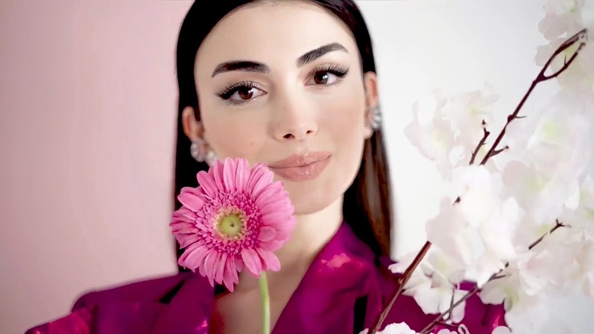 and every time you are is spring

ÖzgeYağız #ÖzgeYağız