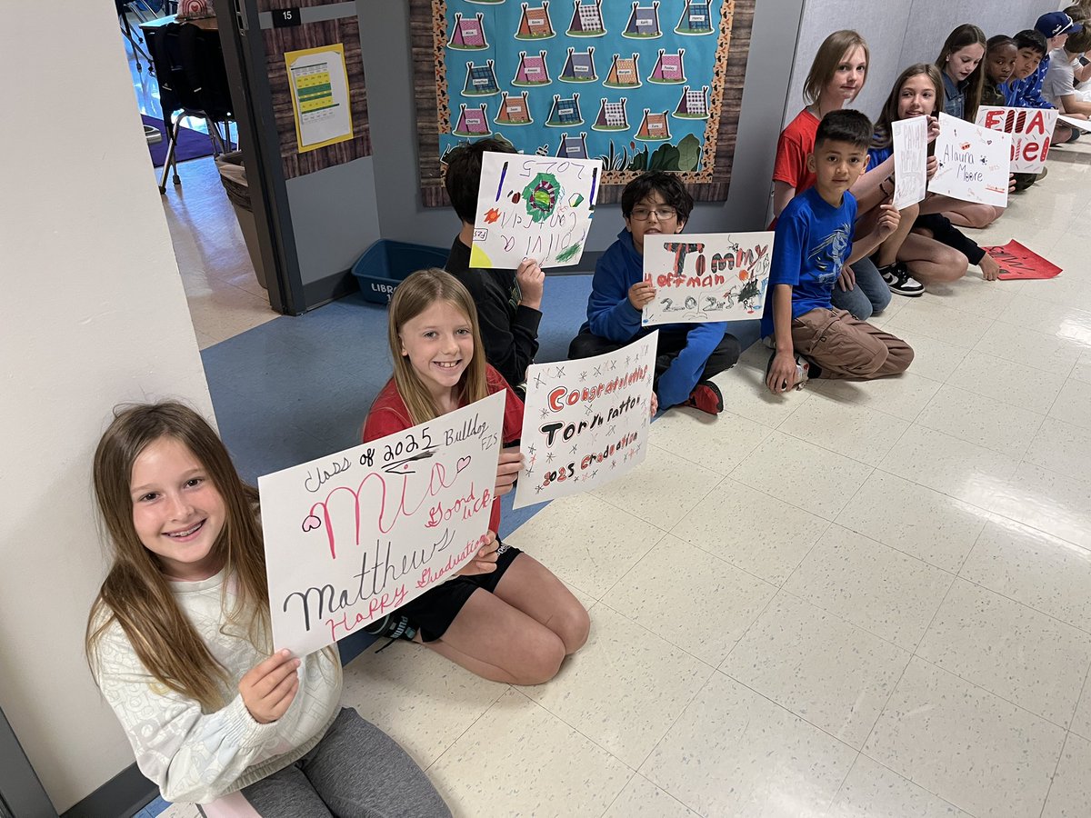 ZumEmge's tweet photo. It was so great seeing these former Emge Stars walk the halls in their caps and gowns. Congrats SHS class of 2025! Once a star, always a Star! #FZGradWalk2025 https://t.co/U4gcFP4GDA