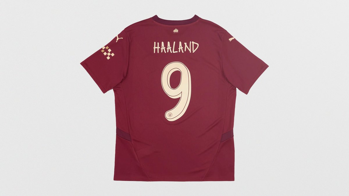 _PointDePenalty's tweet photo. Le maillot third de City enfin en big promo comme on aime encore merci Guardiola (code PDP10) 🫶

Sans flocage (32€) https://t.co/8VcS8gm8s1

De Bruyne (54€) https://t.co/JMbLtqxOLf

Haaland (54€) https://t.co/zd9B2IDLoe https://t.co/OkNLfnTFY6