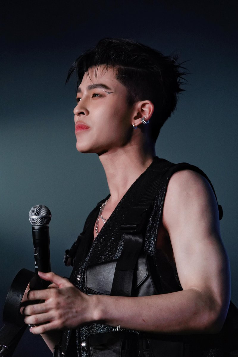 🥺✨

PONDPHUWIN LOVEMOSPHERE D1
#LOLFanFest2025D1
#ppnaravit