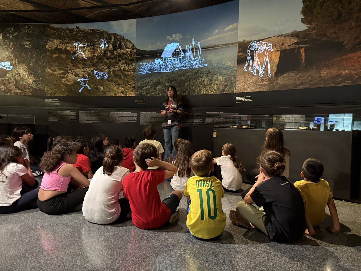 Col·legi Sant Lluís (@colsantlluis) on Twitter photo Avui l’alumnat de 1r i 2n de primària hem anat d’excursió al Museu d’Història de Catalunya. 🏛️Allà hem visitat la part del museu on hi ha l’exposició de la prehistòria. Ens han explicat moltíssimes coses interessants!
#ColSantLluís #Curs20242025 #Projecte <a href="/mhistoriacat/">Museu d'Història</a> Avui l’alumnat de 1r i 2n de primària hem anat d’excursió al Museu d’Història de Catalunya. 🏛️Allà hem visitat la part del museu on hi ha l’exposició de la prehistòria. Ens han explicat moltíssimes coses interessants!
#ColSantLluís #Curs20242025 #Projecte <a href="/mhistoriacat/">Museu d'Història</a>