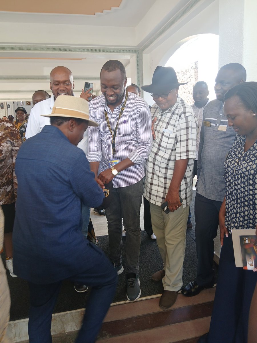 muleim's tweet photo. Honoured to welcome H.E. Stephen Kalonzo Musyoka to Sarova ahead of his keynote at the 42nd ICPAK Annual Seminar on “The Role of Professionals in National Growth and Transformation.” A great moment for the profession!
#42ndICPAKAnnualSeminar2025
1/3 https://t.co/Y6yLhWgpz2