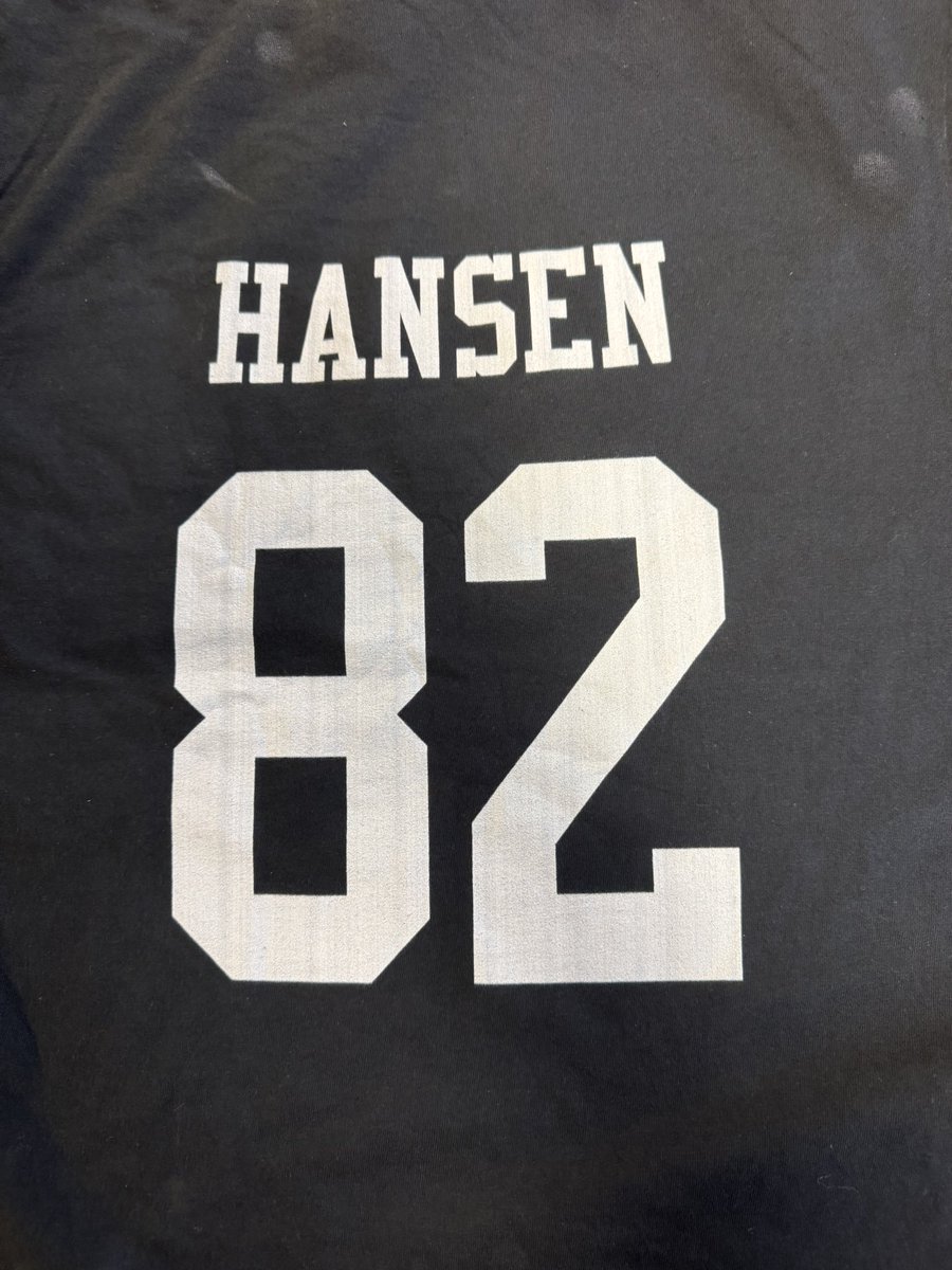 UncertainLars's tweet image. My students gave me this really nice gift at the end of my last class lecture today. I guess they missed the extensive discussion of decision theory? :)
#EconTwitter