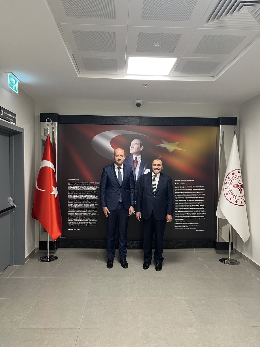 Antalya Şehir Hastanesi harikulade olmuş. Başhekim Doç.Dr.Nedim Ongun’u ziyaret ederek muvaffakiyetlerinin devamını diledim .Sn Cumhurbaşkanımız ⁦⁦<a href="/RTErdogan/">Recep Tayyip Erdoğan</a>⁩ ‘ın talimatları ile çok büyük sağlık yatırımları yapıldı. Olmaya devlet cihanda bir nefes sıhhat gibi.