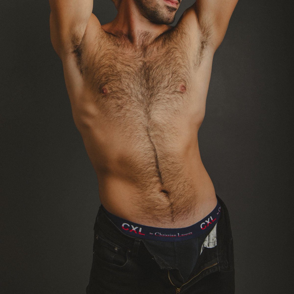 Someone had their first photoshoot 👀🤩

📸 <a href="/MWordsPhoto/">MWords</a>