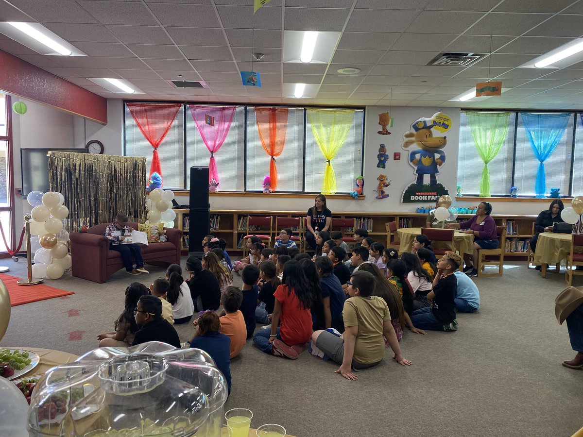Irene Ahumada (@_ireneahumada) on Twitter photo Lancaster Elementary authors in Mrs. Acosta’s first grade dual class read their procedural writing books to their parents and peers. <a href="/zeila_wittke/">Zeila Armendariz Wittke</a> <a href="/LancasterElem/">Lancaster Elementary</a> Lancaster Elementary authors in Mrs. Acosta’s first grade dual class read their procedural writing books to their parents and peers. <a href="/zeila_wittke/">Zeila Armendariz Wittke</a> <a href="/LancasterElem/">Lancaster Elementary</a>