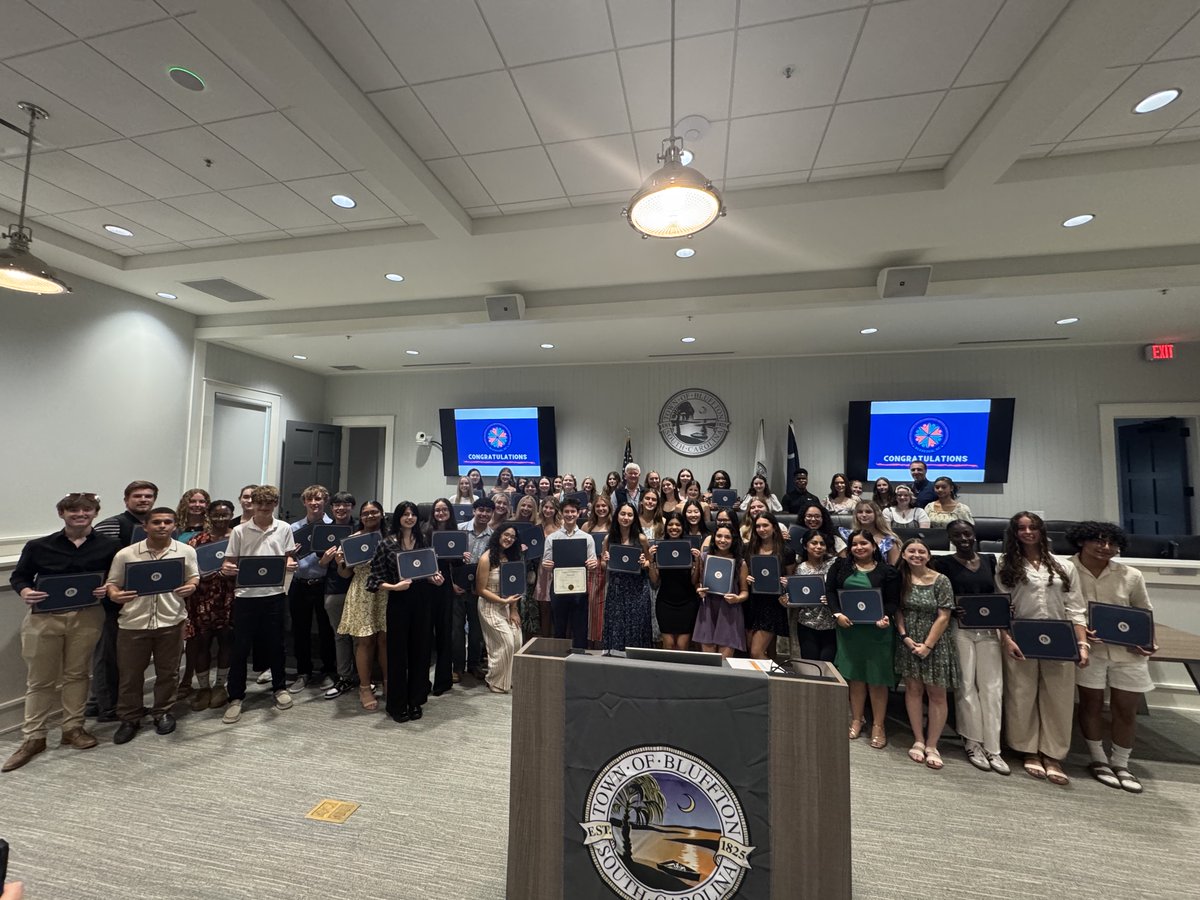 Congratulations to our 77 students who were recognized last night at the Bluffton Mayor’s Youth Community Service Awards!!!
#itsbettertobeabobcat