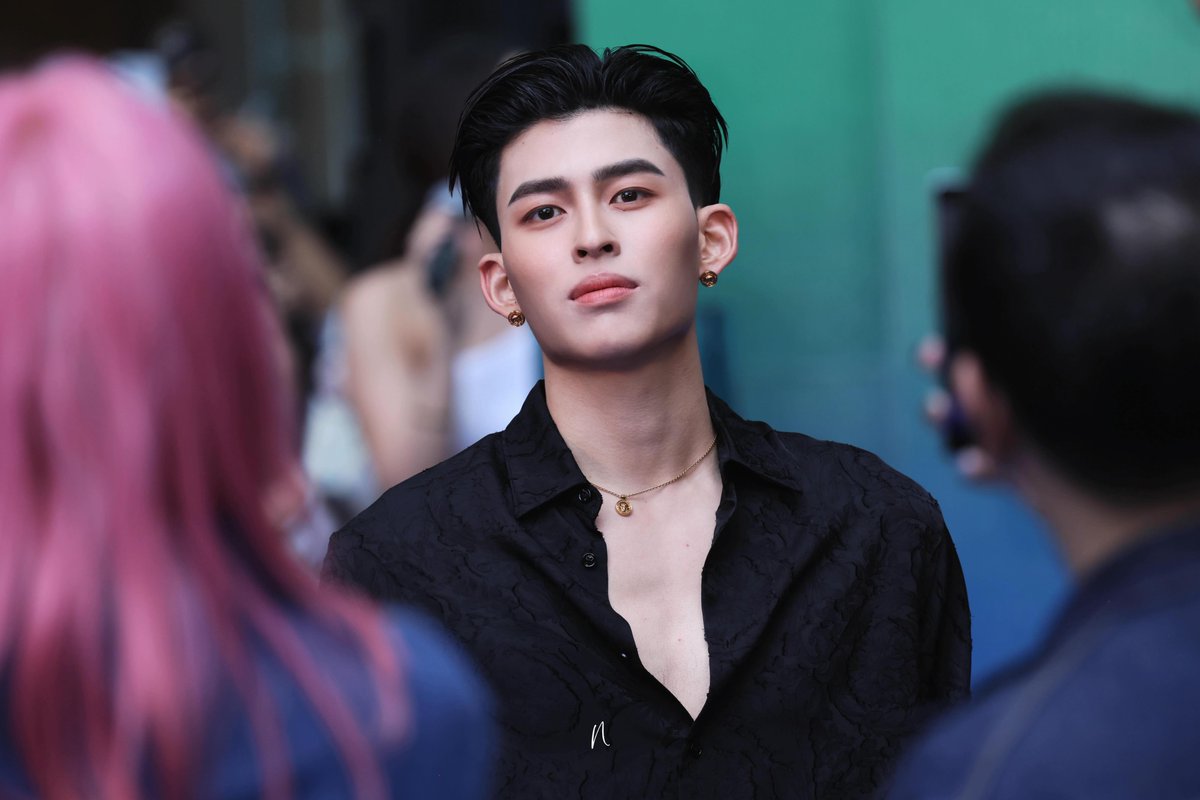 I didn't finish Versace Malaysia photos yet...😅

POND VERSACE MY 
#PondxVersaceFragrancesMY
#ppnaravit <a href="/ppnaravit/">ppnaravit</a>