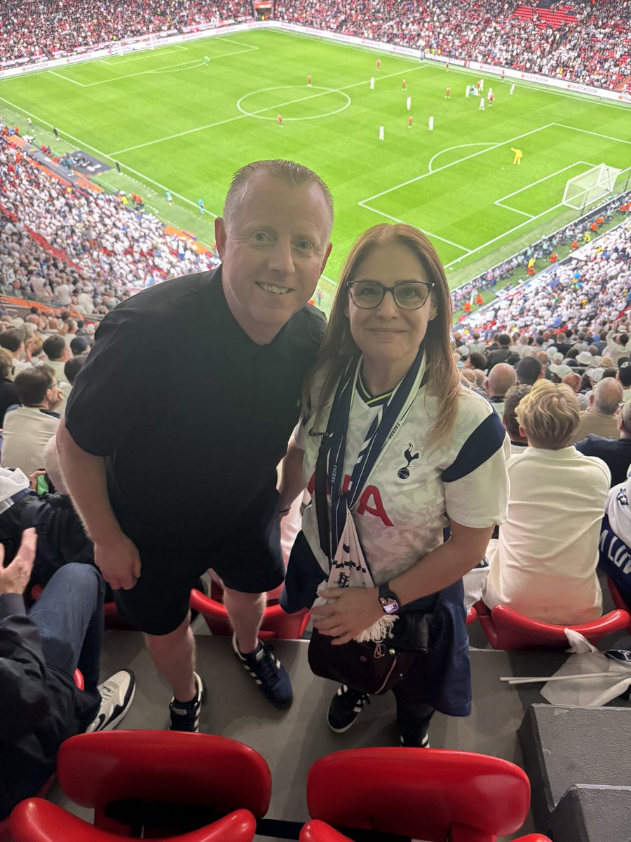 Louise_THFC's tweet photo. The best few days in Bilbao, and the Europa League Trophy is back at WHL! Shattered but so worth it! COYS ⚽️🥳🏆 https://t.co/YxAE1RcF7U