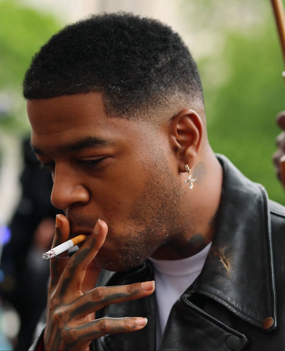KingWizzrd's tweet photo. sometimes i forget how much aura kid cudi rly has https://t.co/Ge75rl5mgw