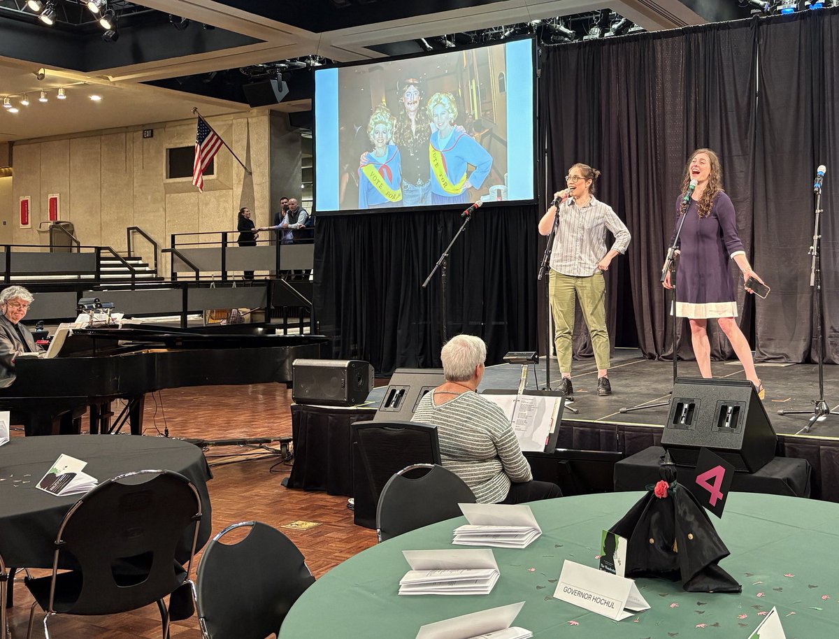 Kevin Hogan tweet media