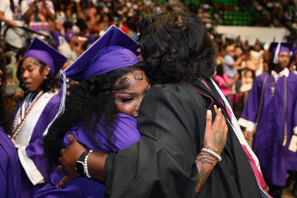 Congrats to the 125th graduating class of the historic A.H. Parker High School!

$35 million in scholarships
94 graduated with 3.0 GPA or higher
80% college and career ready
139 headed to college
And a state championship in football

#SuccessStartsHere 🎓