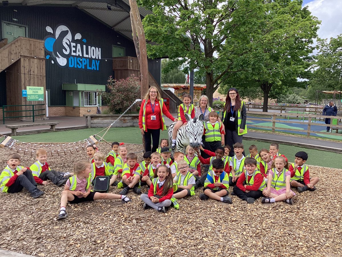 Mrs Lister tweet media