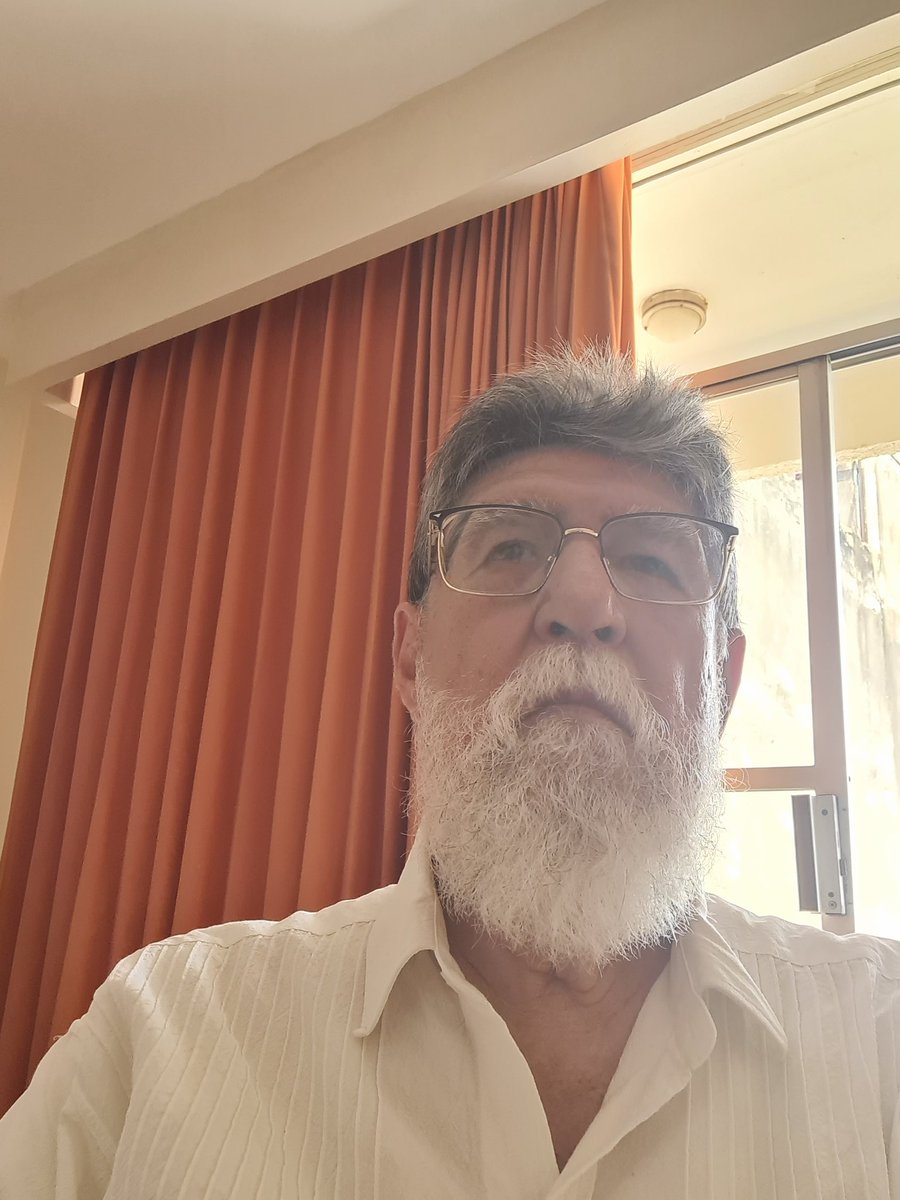 Momentos antes de la Sesión en el Seminario que coordina Gollian Newell en Tuxtla Gitiérrez.