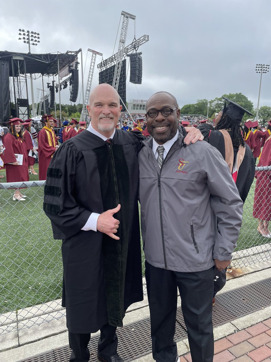 Salisbury University Football (@seagullfootball) on Twitter photo Coach Wood’s favorite day — Graduation Day! 🎓
Congrats to all our SU Football grads from last night & this morning’s ceremonies.
Special moment having SU Football alum & <a href="/Commanders/">Washington Commanders</a> Head Coach Dan Quinn as our commencement speaker! 🟡🔴
#GoGulls #GoldPride Coach Wood’s favorite day — Graduation Day! 🎓
Congrats to all our SU Football grads from last night & this morning’s ceremonies.
Special moment having SU Football alum & <a href="/Commanders/">Washington Commanders</a> Head Coach Dan Quinn as our commencement speaker! 🟡🔴
#GoGulls #GoldPride