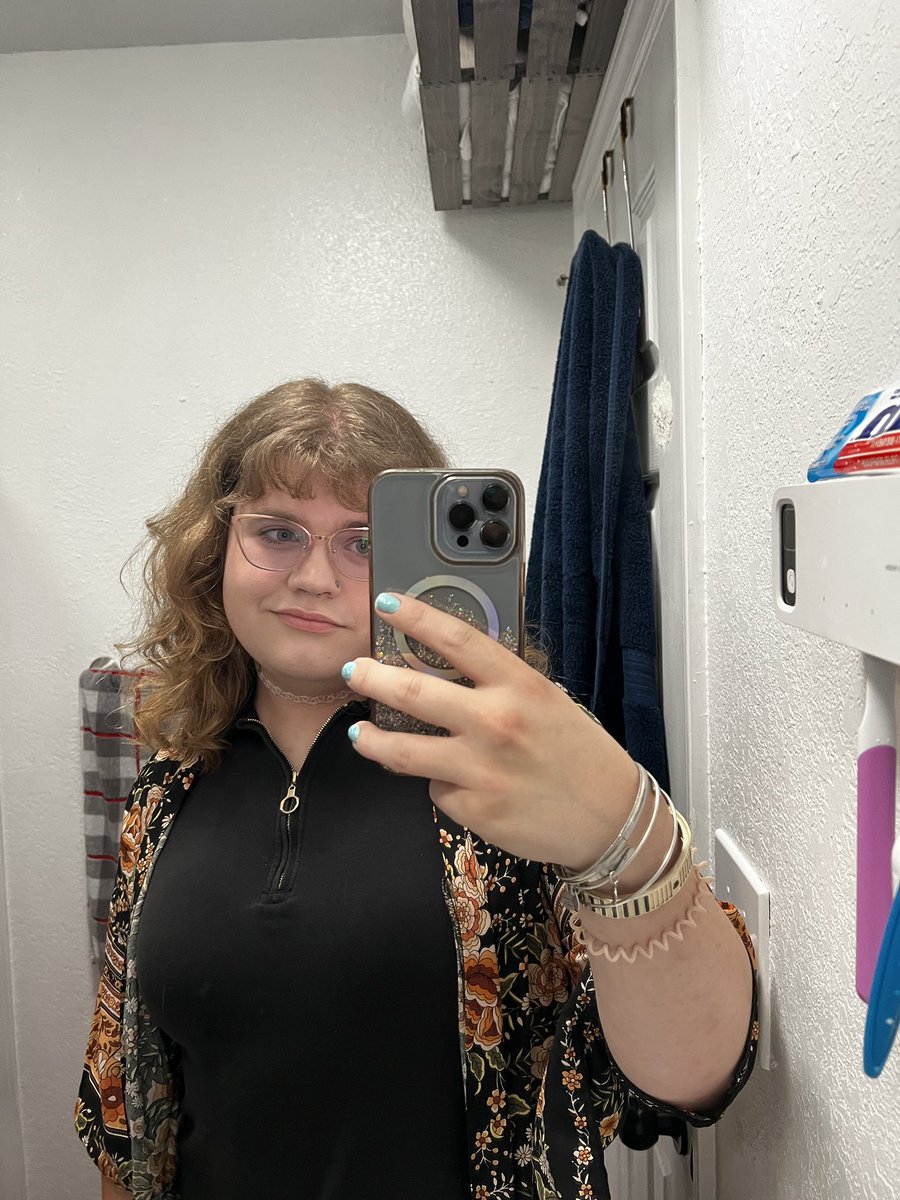 conkorbepis's tweet photo. proof that estrogen fucking WORKS https://t.co/c7OdTOuHil
