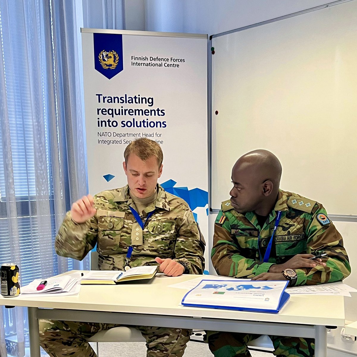 This week marked the start of a three-week UN Military Observer Course. The course provides training in the basic duties of a military observer. 

During Visitor’s Day, the distiguished guests had theoppurtunitu to follow the future observers practising their core tasks. #UNMOC