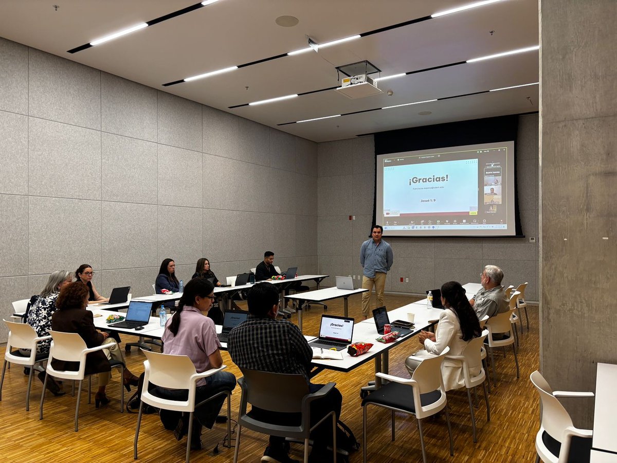 Los estudiantes de doctorado presentaron sus proyectos de investigación 👏 dentro la materia Seminario de Tesis 💯🤩

#InspirandoTuMejorVersión