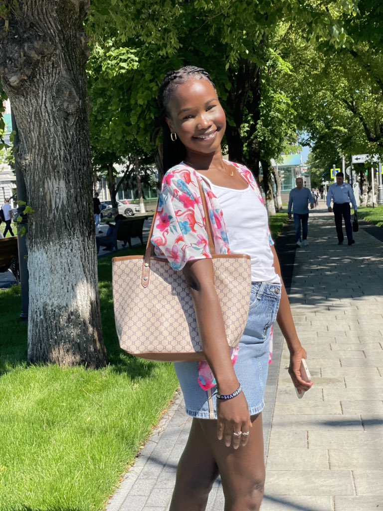 nyanhial_winine's tweet image. Sights and smiles💗✨