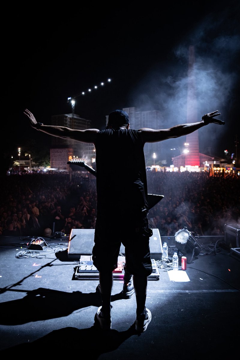 maNgaMusic's tweet photo. “There are miracles up in the sky where lovebirds fly.” ⚡️ #FlyToStayAlive
📸: @coollookcu https://t.co/5BGrXaIYOX