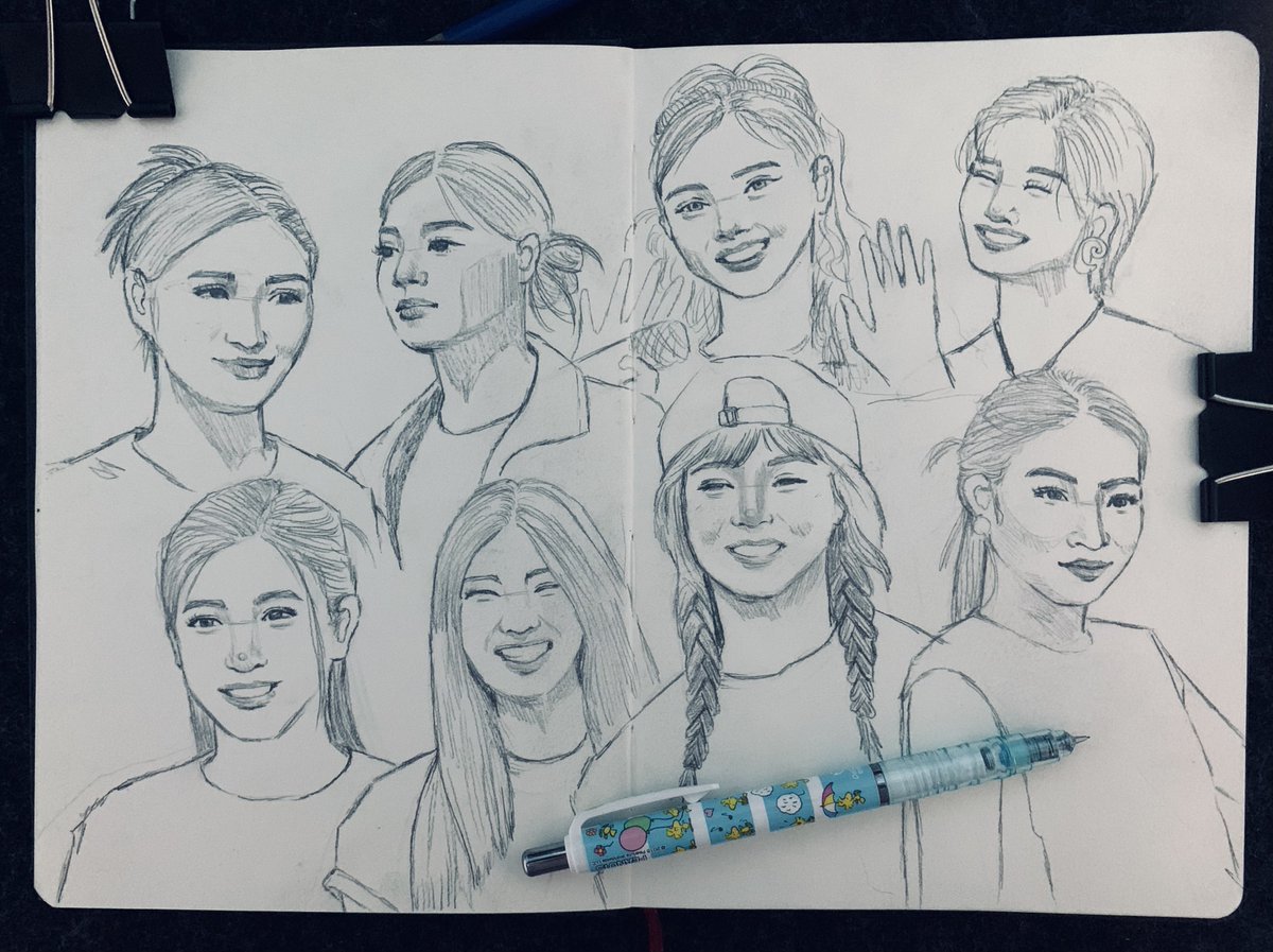 kopibini's tweet photo. Rough sketch. 😭 https://t.co/xuD7Aw1wVm