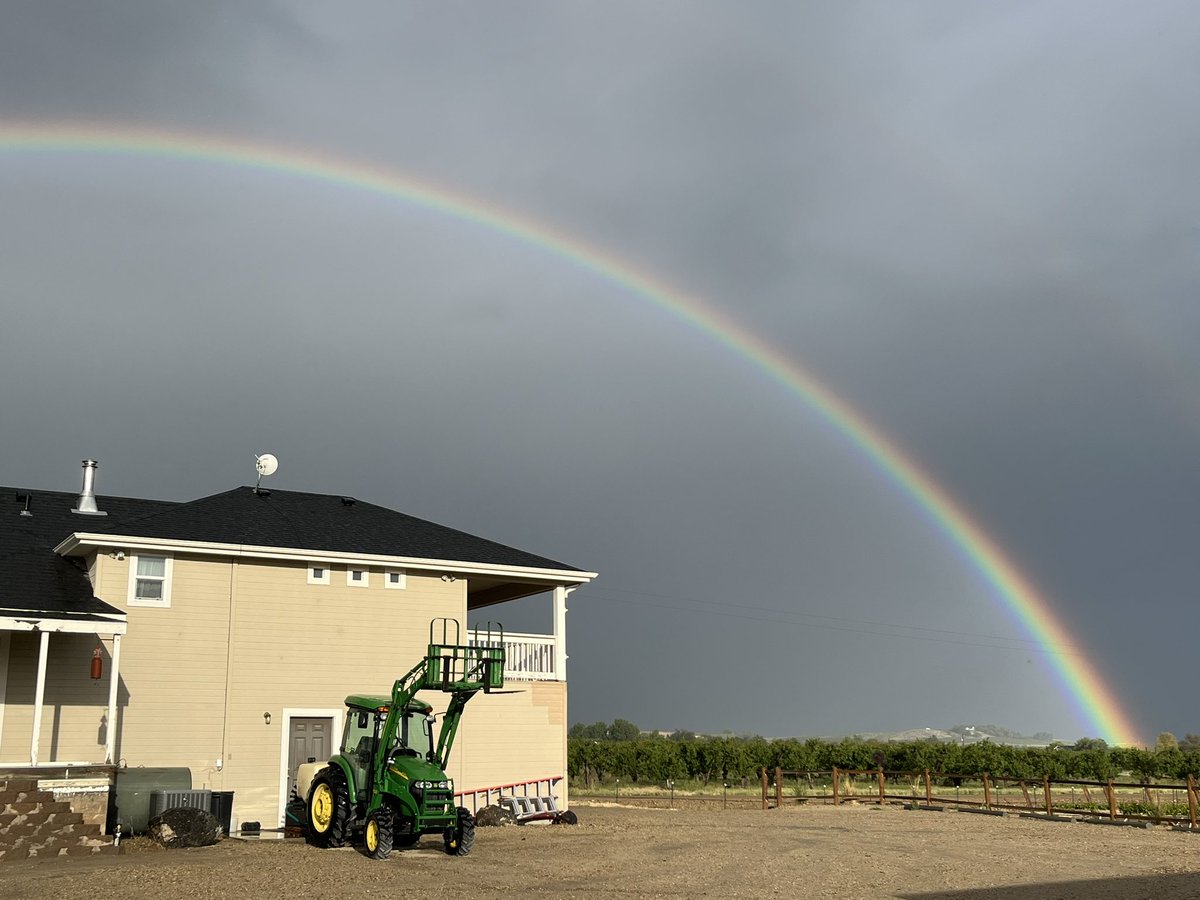 HAT Ranch Winery (@hatranchwinery) on Twitter photo April showers bring May flowers & roses are our favorite. Buy 3 bottles of RosƩ and get 1 bottle of RosƩ free until the end of May <a href="/SunnyslopeWines/">SunnyslopeWineTrail</a> <a href="/visitidaho/">Visit Idaho</a> #IdahoWine April showers bring May flowers & roses are our favorite. Buy 3 bottles of RosƩ and get 1 bottle of RosƩ free until the end of May <a href="/SunnyslopeWines/">SunnyslopeWineTrail</a> <a href="/visitidaho/">Visit Idaho</a> #IdahoWine