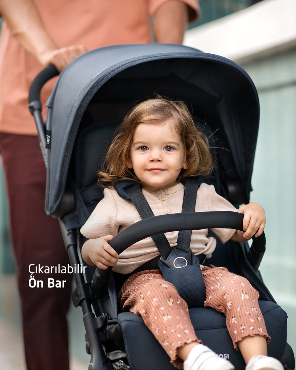 juppeshop's tweet photo. Ultra kompakt tasarımı ve otomatik katlanma özelliğiyle Lara², şehir hayatında ve seyahatlerde maksimum pratiklik sunar. 

Çift teker ve 5 noktalı emniyet kemeri ile her yolculuk, bebeğiniz için güvenli bir deneyime dönüşür. 
Lara² bebek arabası her anınızda yanınızda!

#MaxiCosi https://t.co/A2WVzMeN2W